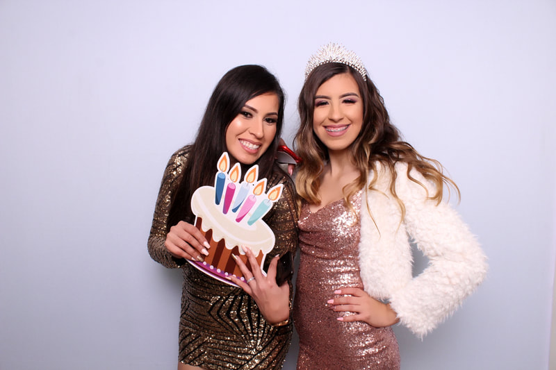 Top Notch Service with a Smile. The Best Photo Booth Rental in Orange County. Book now!
