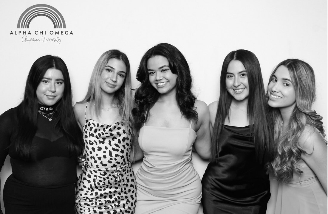 Photo Booth Rental Los Angeles | Hollywood Glam Filter Photo Booth
